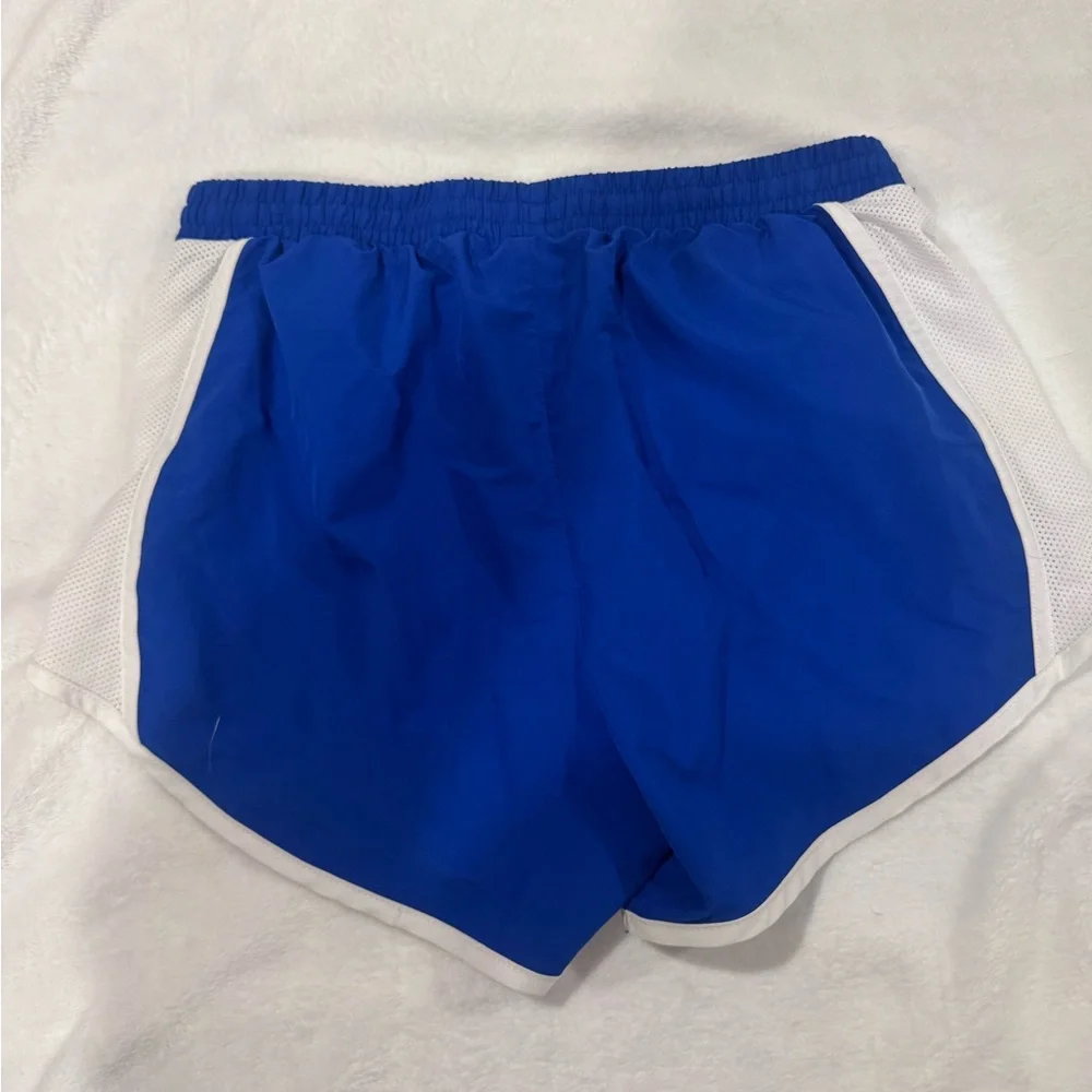 Under Armour Women's Blue Athletic Shorts-S